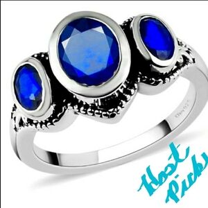 NWT Beautiful Artisan Crafted Tanzanian Blue Spinel 3 Stone Ring Size 8